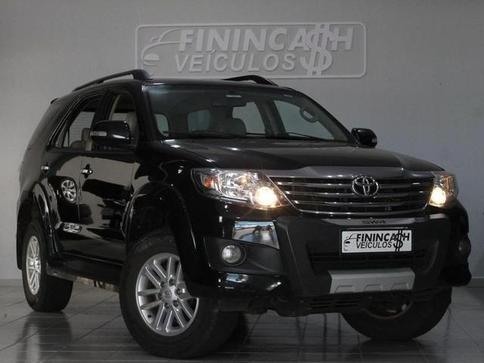 TOYOTA HILUX SW4 4X2SR