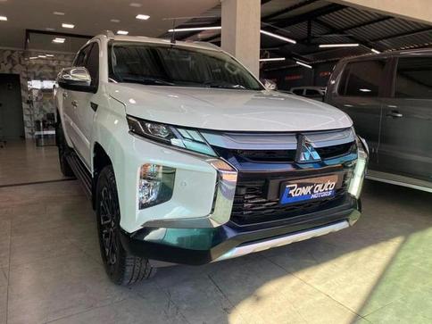 MITSUBISHI TRITON SPORT HPE S
