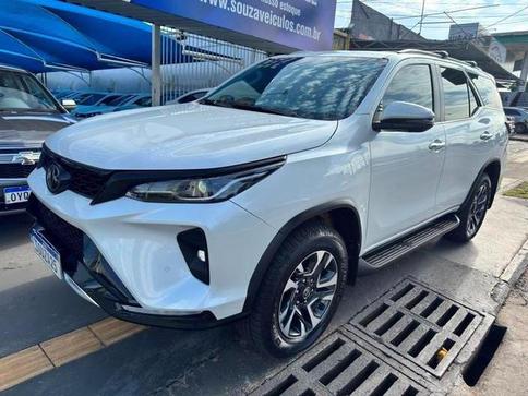 TOYOTA HILUX SWSRXA4RD