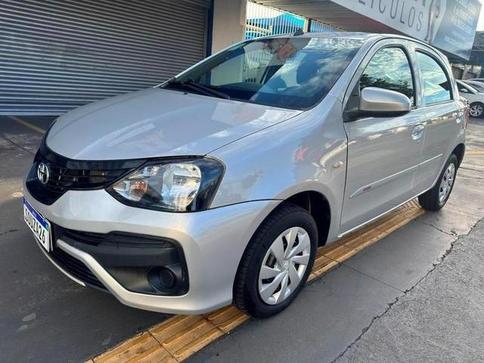 TOYOTA ETIOS HB X VSC MT