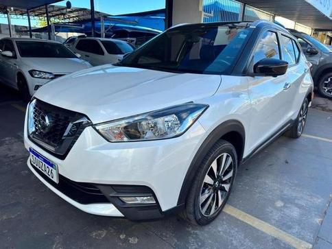 NISSAN KICKS SL CVT