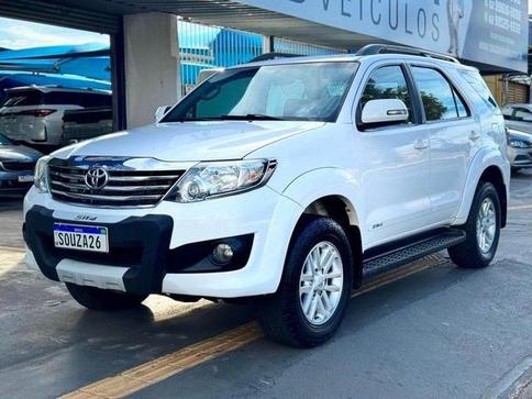 TOYOTA HILUX SW4 4X2SR