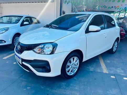 TOYOTA ETIOS HB XPLUS AT