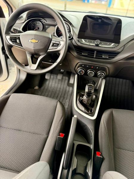 Chevrolet Onix 10tmt - foto 9