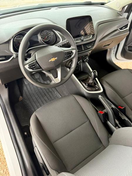 Chevrolet Onix 10tmt - foto 12