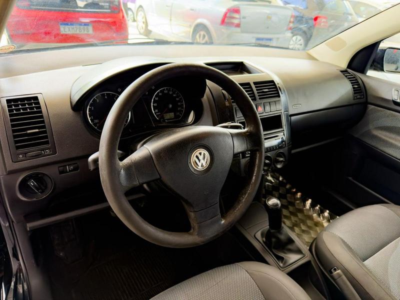 Volkswagen Polo 1.6 - foto 3