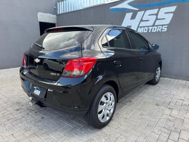 Chevrolet Onix 14mt LT - foto 6