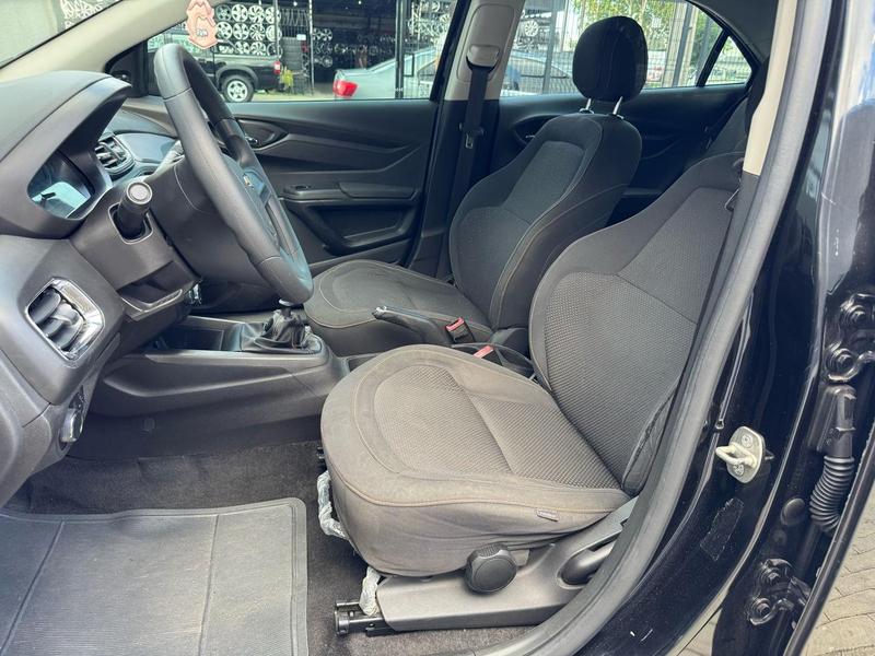 Chevrolet Onix 14mt LT - foto 8