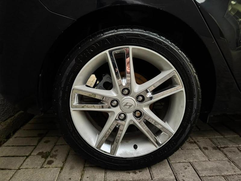 Hyundai i30 2.0 16V 145cv 5P Aut. - foto 8