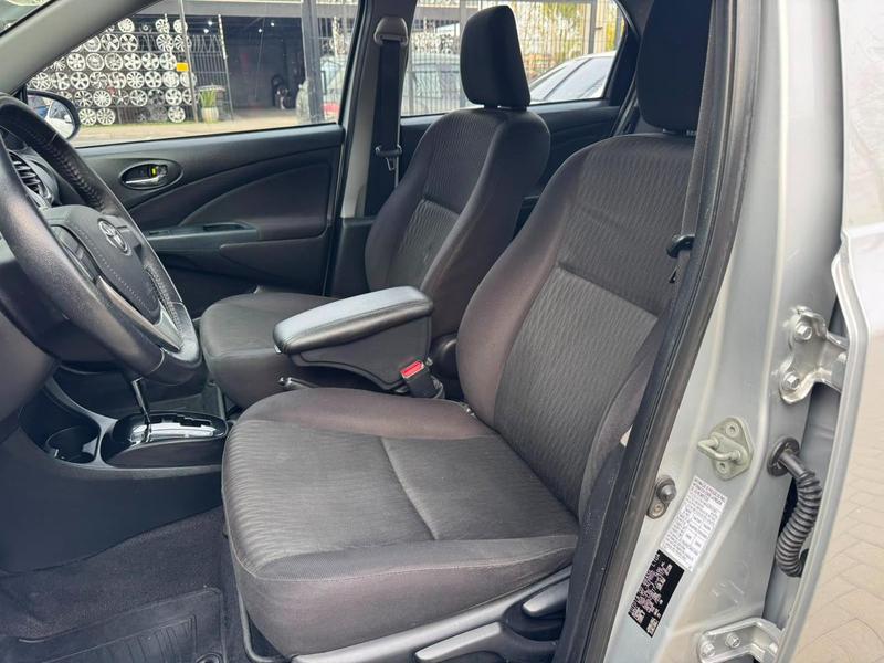 Toyota Etios Sd X 15l At - foto 10