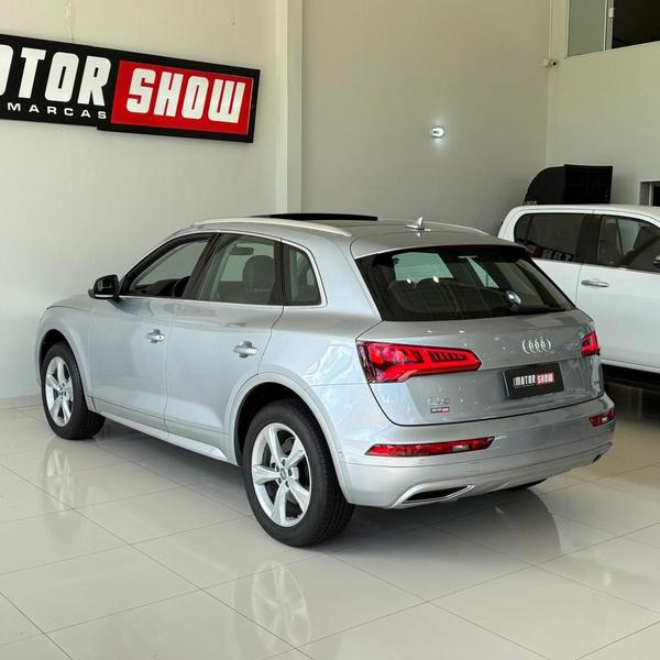 Audi Q5 2.0 TFSI - foto 5