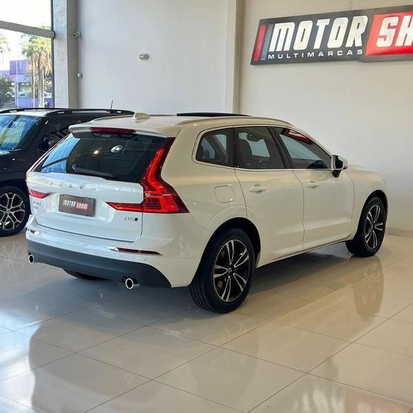 Volvo XC60 D5 Momentum - foto 6