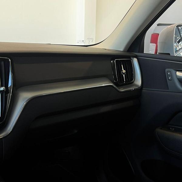 Volvo XC60 D5 Momentum - foto 13