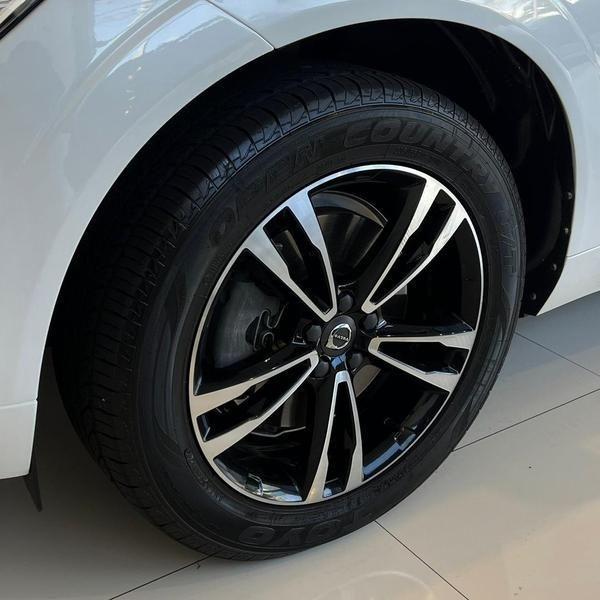 Volvo XC60 D5 Momentum - foto 9