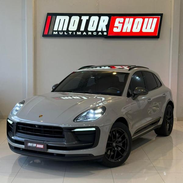 PORSCHE MACAN T