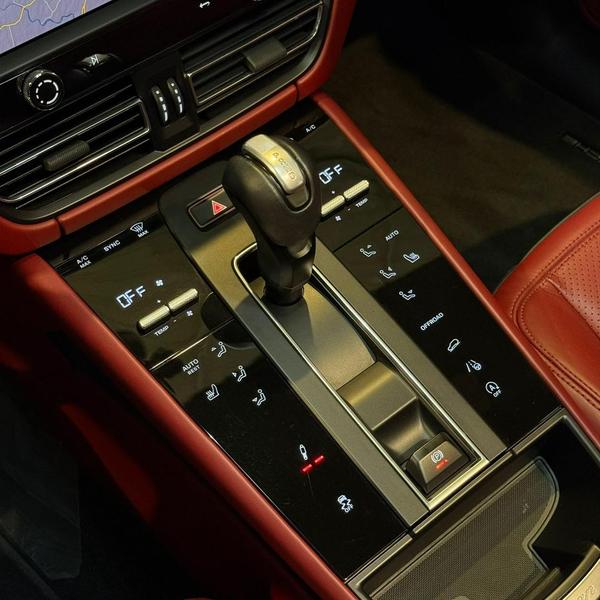 Porsche Macan T - foto 13