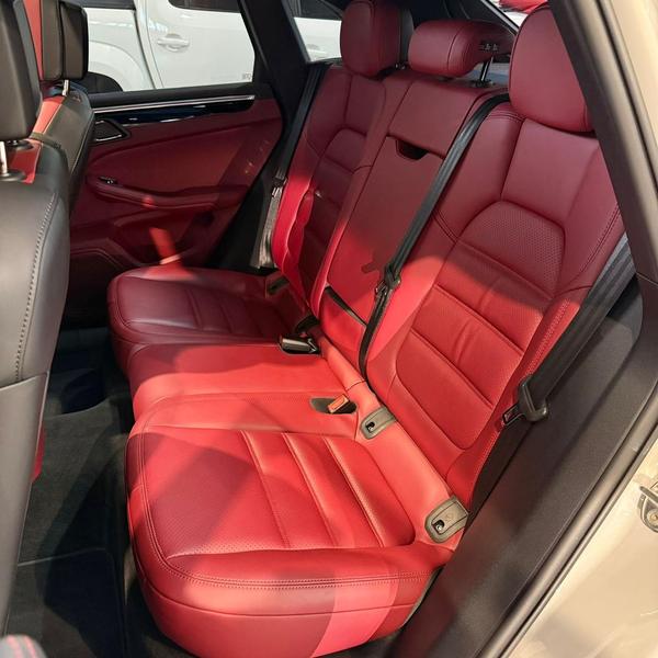 Porsche Macan T - foto 19