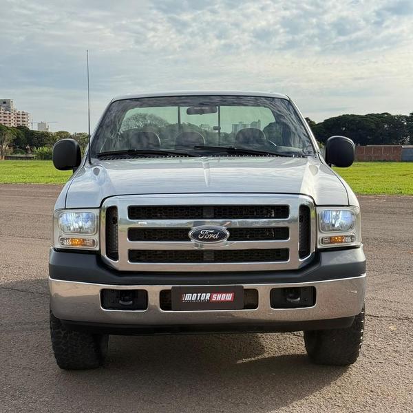 Ford F-250 XLT 3.9 4X2 Diesel Tb - foto 3