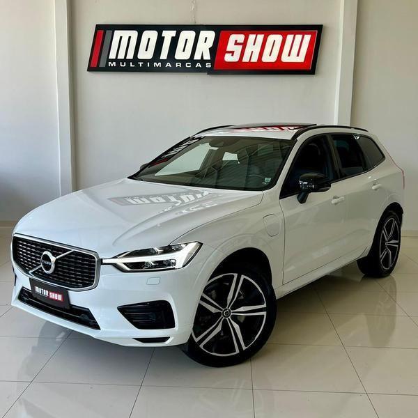VOLVO XC60 T8 R-DESIGN