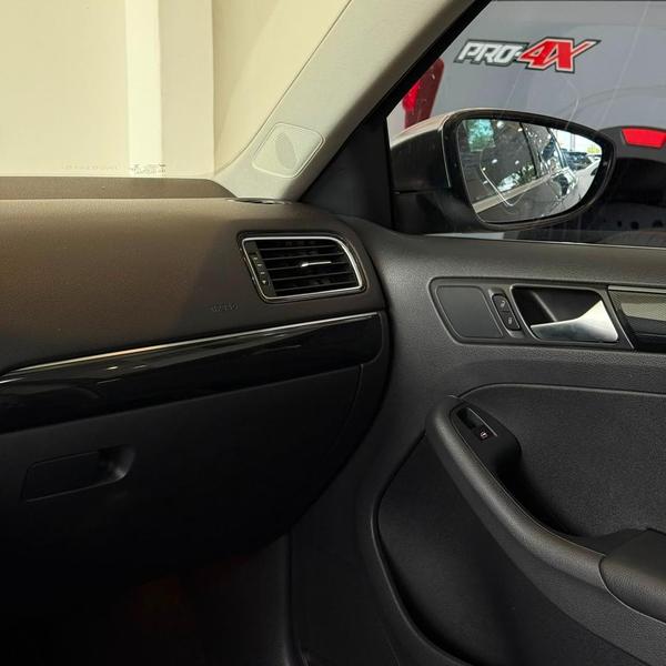 Volkswagen Jetta Hl Ae - foto 13
