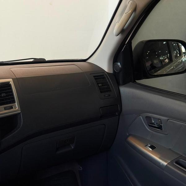 Toyota Hilux Cd4x4 Srv - foto 12