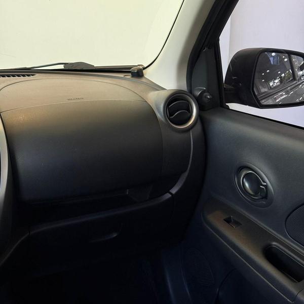 Nissan March 10s - foto 12