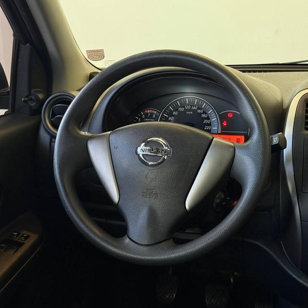 Nissan March 10s - foto 10