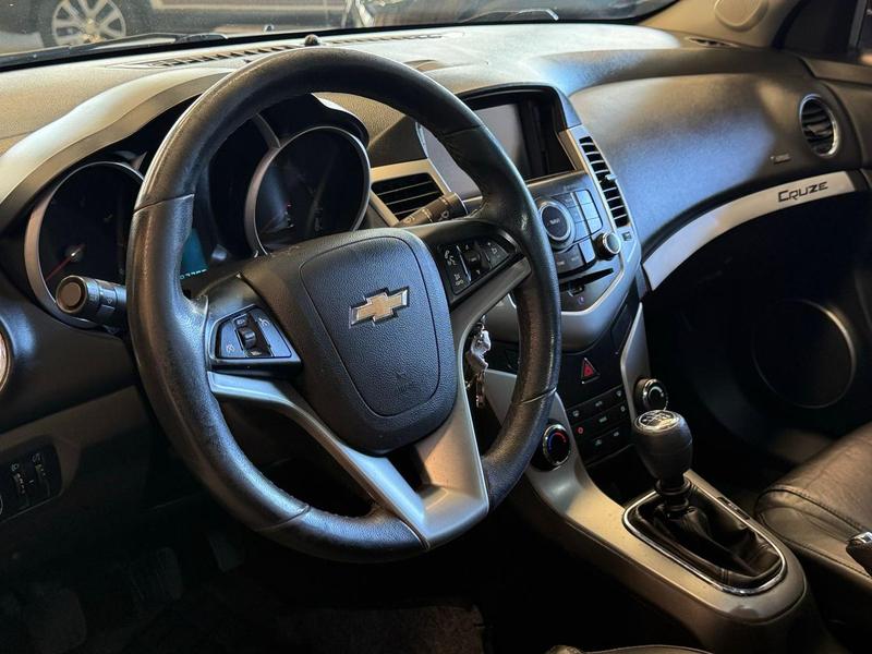 Chevrolet Cruze LT 1.8 16V Flexpower 4P Mec. - foto 9