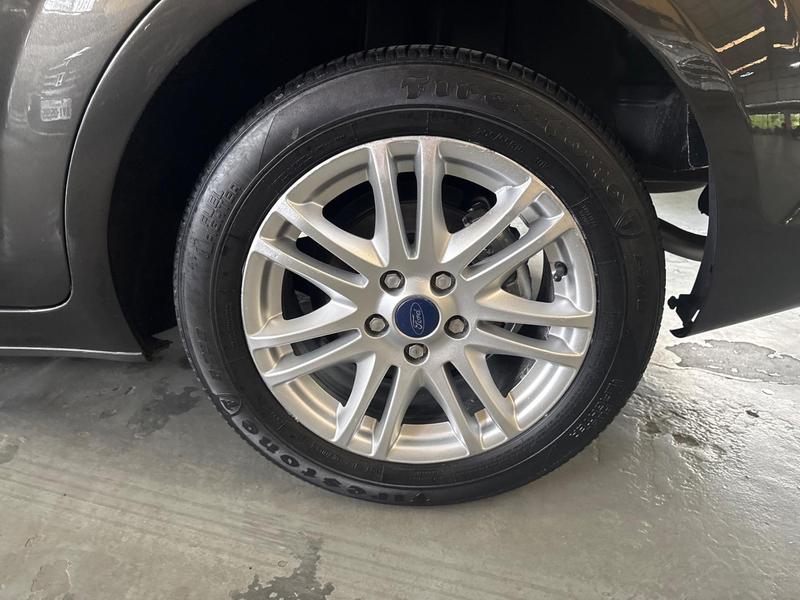 Ford Focus Fc Flex 4P - foto 17