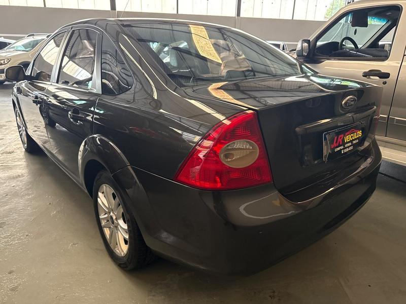 Ford Focus Fc Flex 4P - foto 5