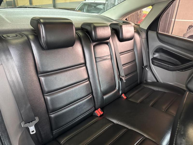 Ford Focus Fc Flex 4P - foto 8