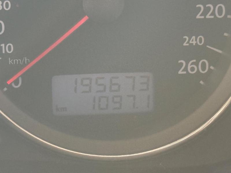 Volkswagen Golf 1.6 Sportline 8V Flex 4P Manual - foto 8