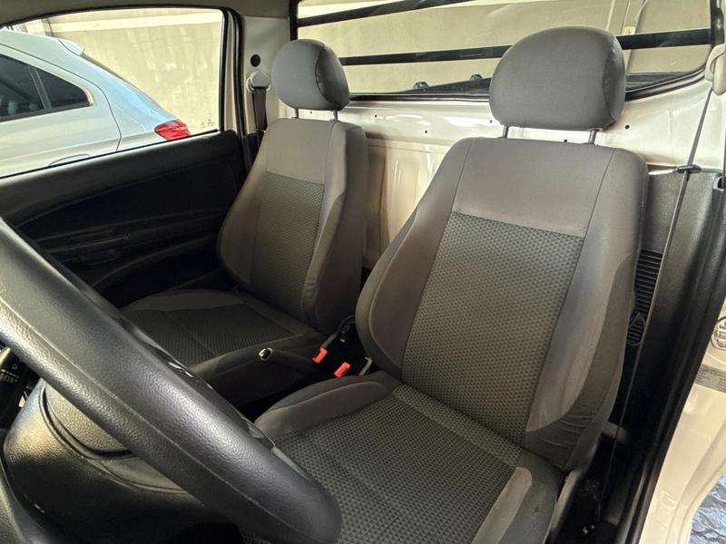 Volkswagen Saveiro Cs Rb MPI - foto 7