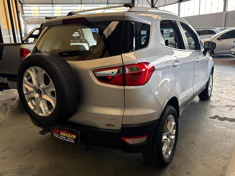 Ford EcoSport Tit At 2.0 - foto 4