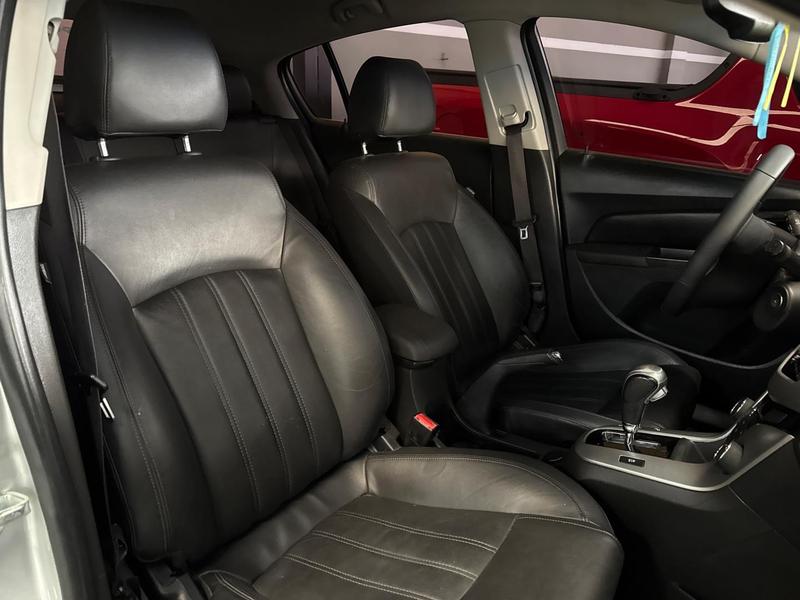 Chevrolet Cruze LT Hb - foto 8