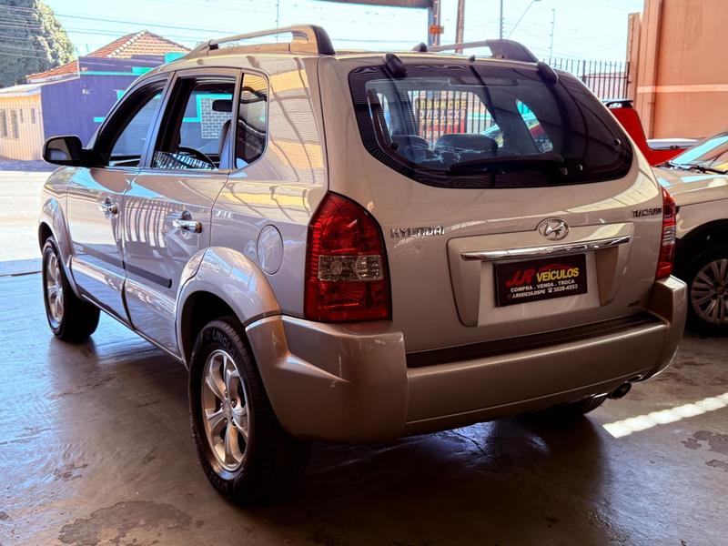 Hyundai Tucson Gls 4X2 2wd 2.0 Mpfi 16V 143cv Automático - foto 5