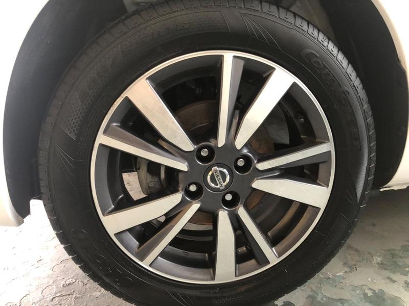 Nissan Versa 1.6 Sl CVT 16V 4P Automático - foto 12