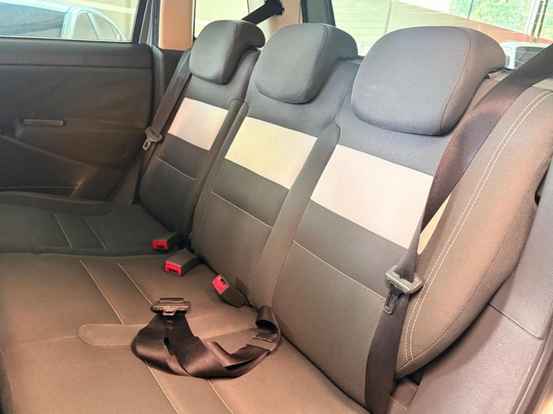 Fiat Idea Attractive 1.4 - foto 7