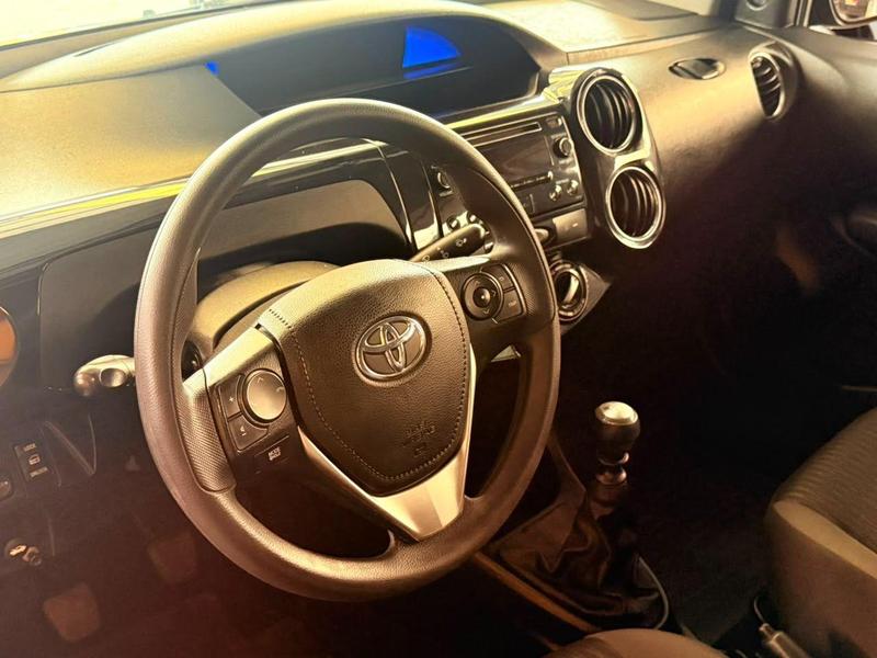 Toyota Etios Sd Xs 1.5 Mt - foto 11