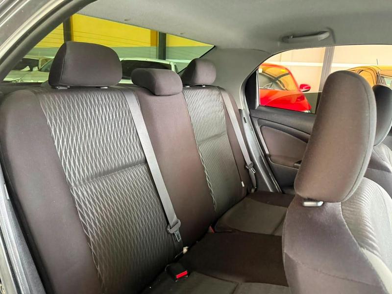 Toyota Etios Sd Xs 1.5 Mt - foto 8