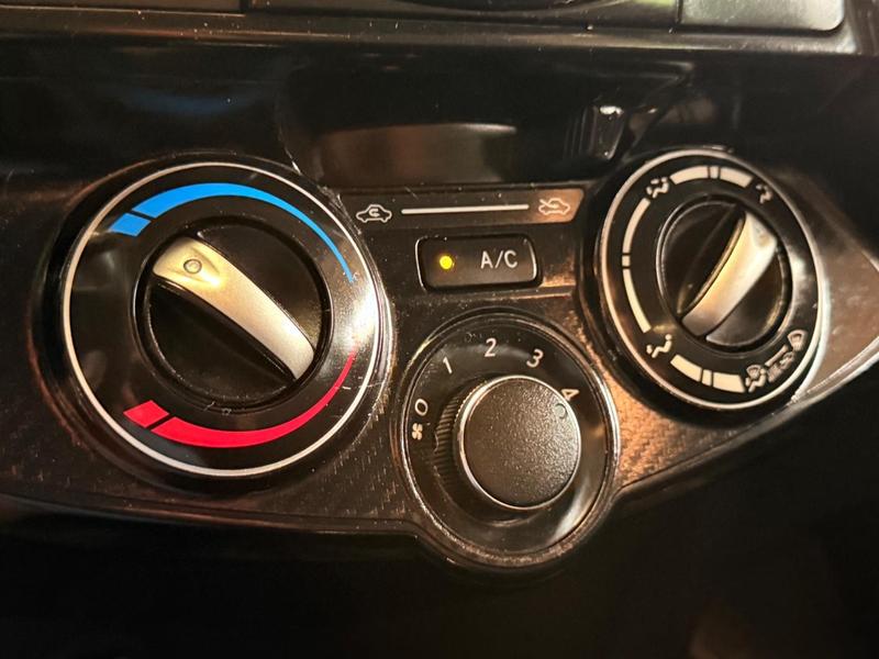 Toyota Etios Sd X - foto 14