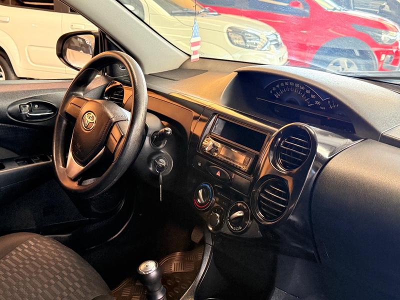 Toyota Etios Sd X - foto 10