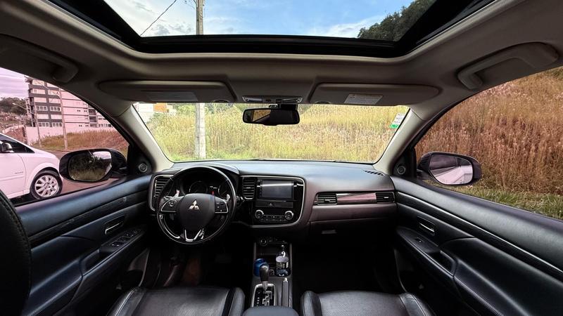 Mitsubishi Outlander 22 D - foto 11