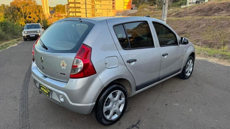 Renault Sandero Authentique Hi Flex 1.0 16V 5P - foto 5