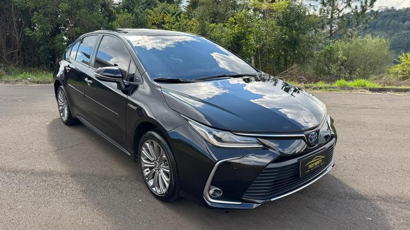 Toyota Corolla Altis Hv - foto 3