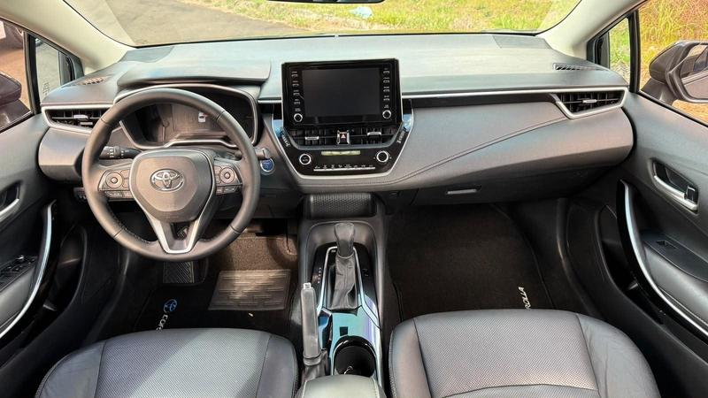 Toyota Corolla Altis Hv - foto 9
