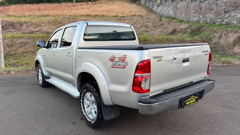 Toyota Hilux Cd4x4 Srv - foto 3
