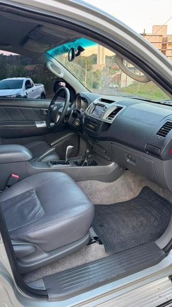 Toyota Hilux Cd4x4 Srv - foto 7