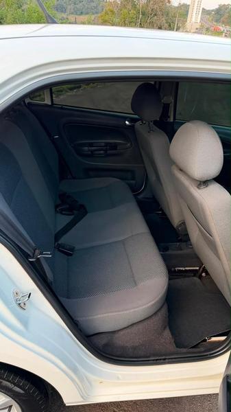 Volkswagen Gol 1.6 Power - foto 12