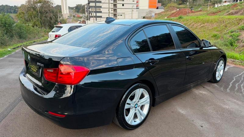 BMW 320i 3b 11 - foto 6